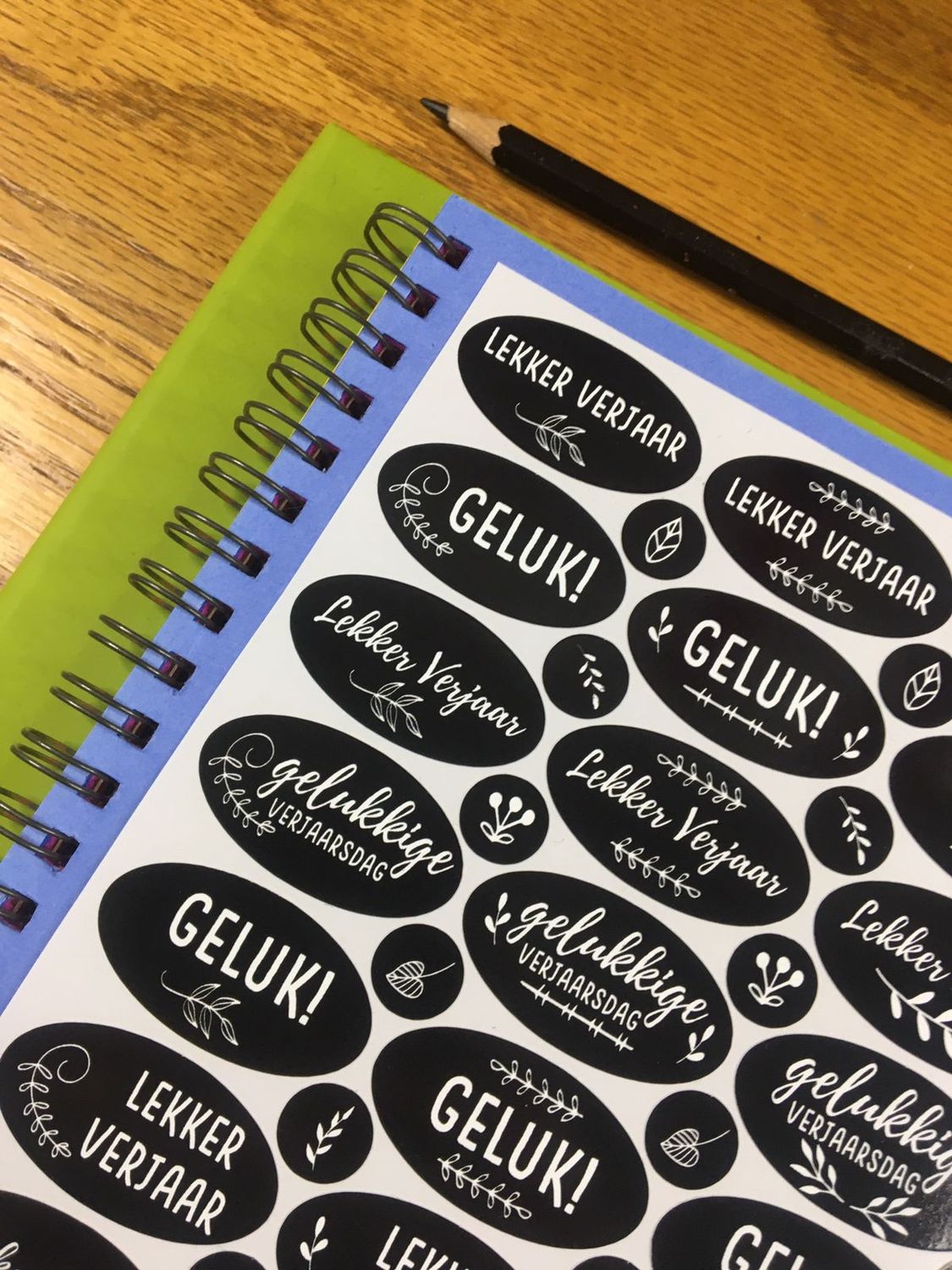 Black and White Theme 2 Birthday gift Stickers   Afrikaans