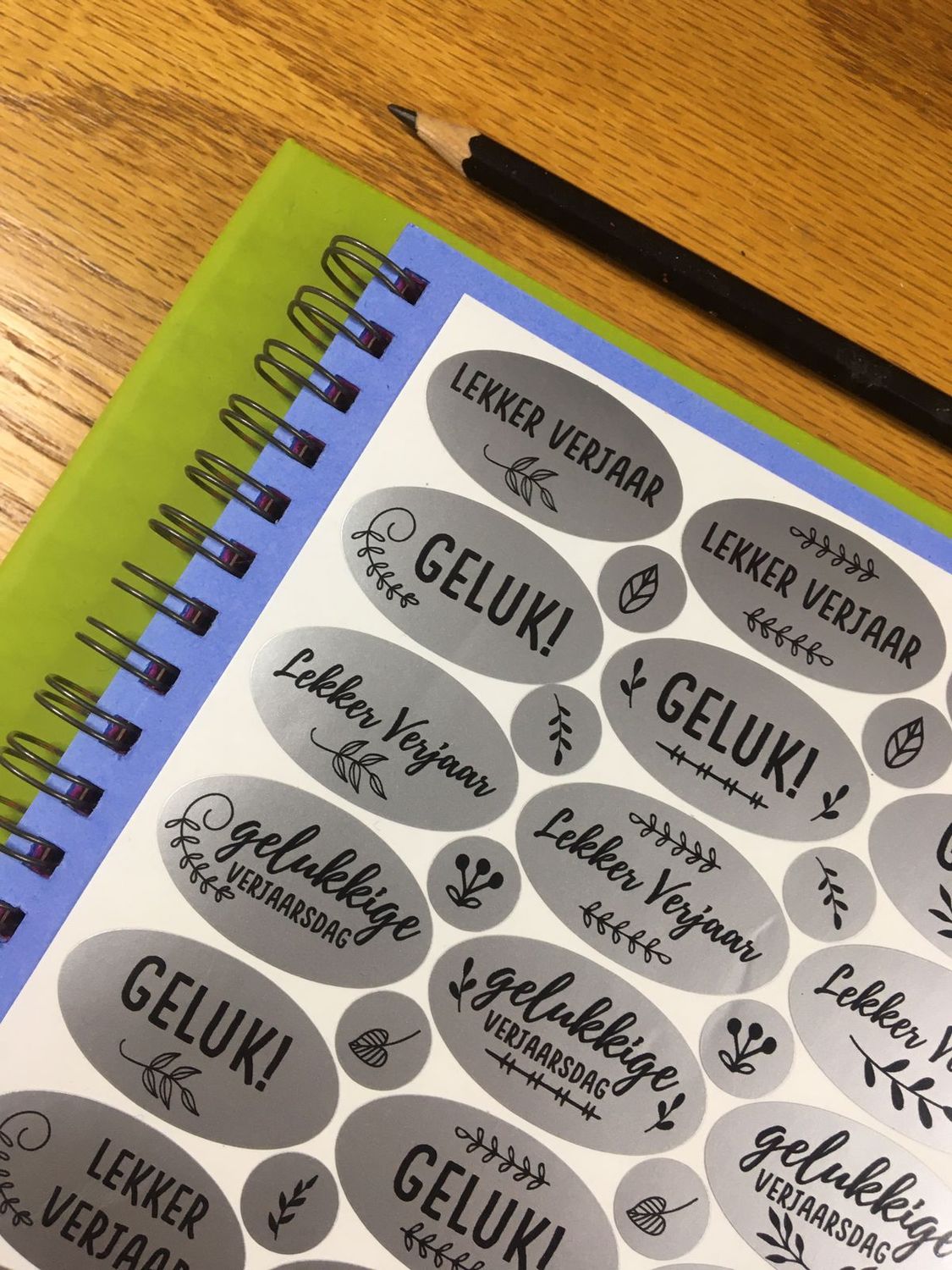 Silver Theme 1 Birthday gift Stickers - Afrikaans