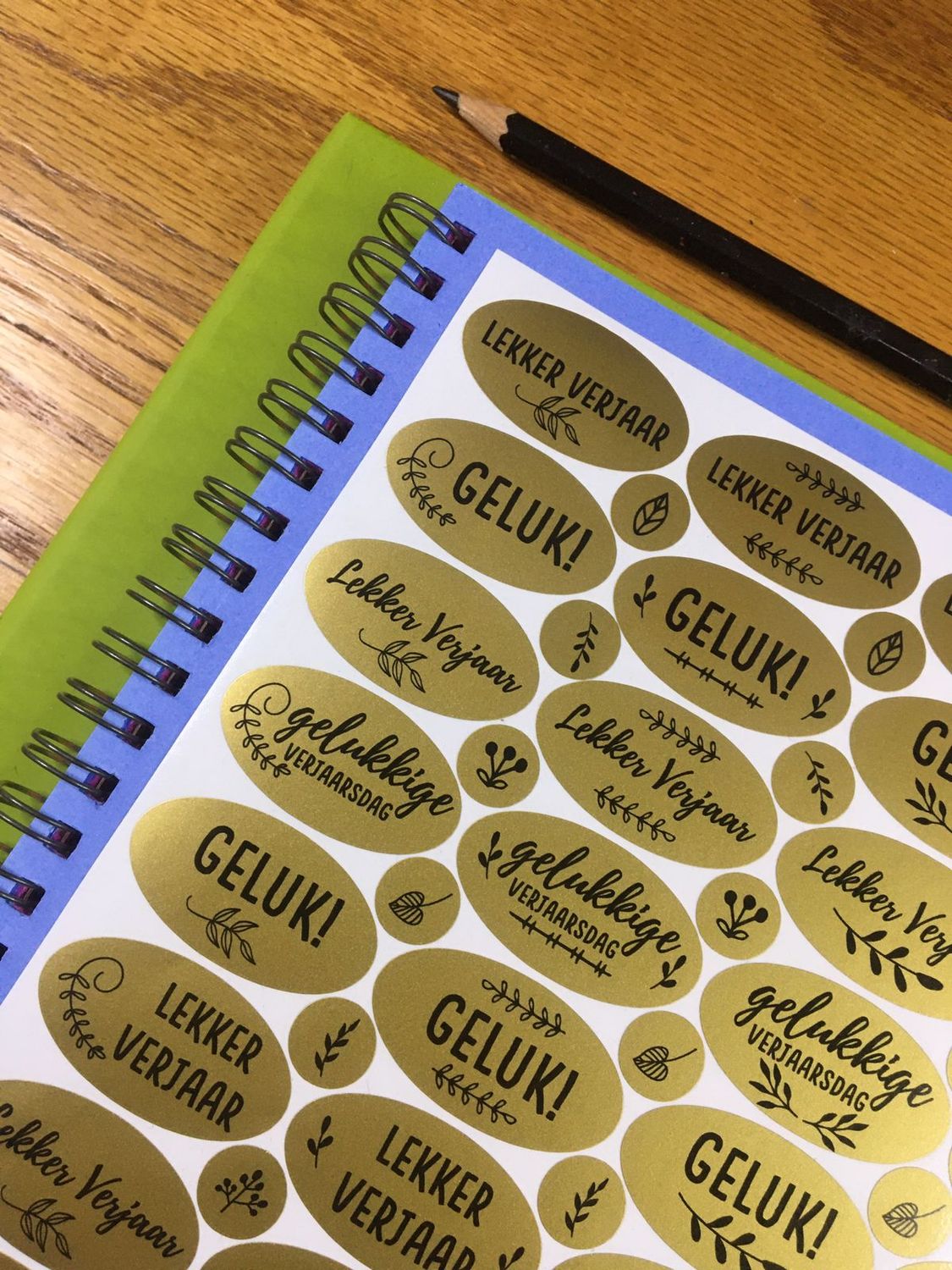 Gold Theme 1 Birthday gift Stickers - Afrikaans