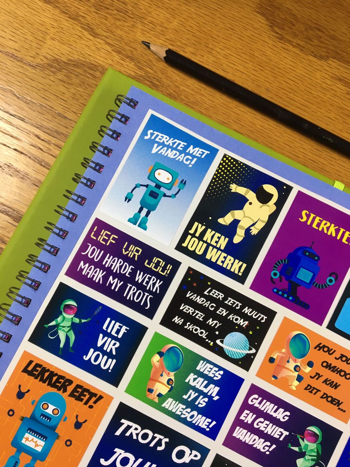 Space Robot Theme 1 Afrikaans Lunchbox Stickers