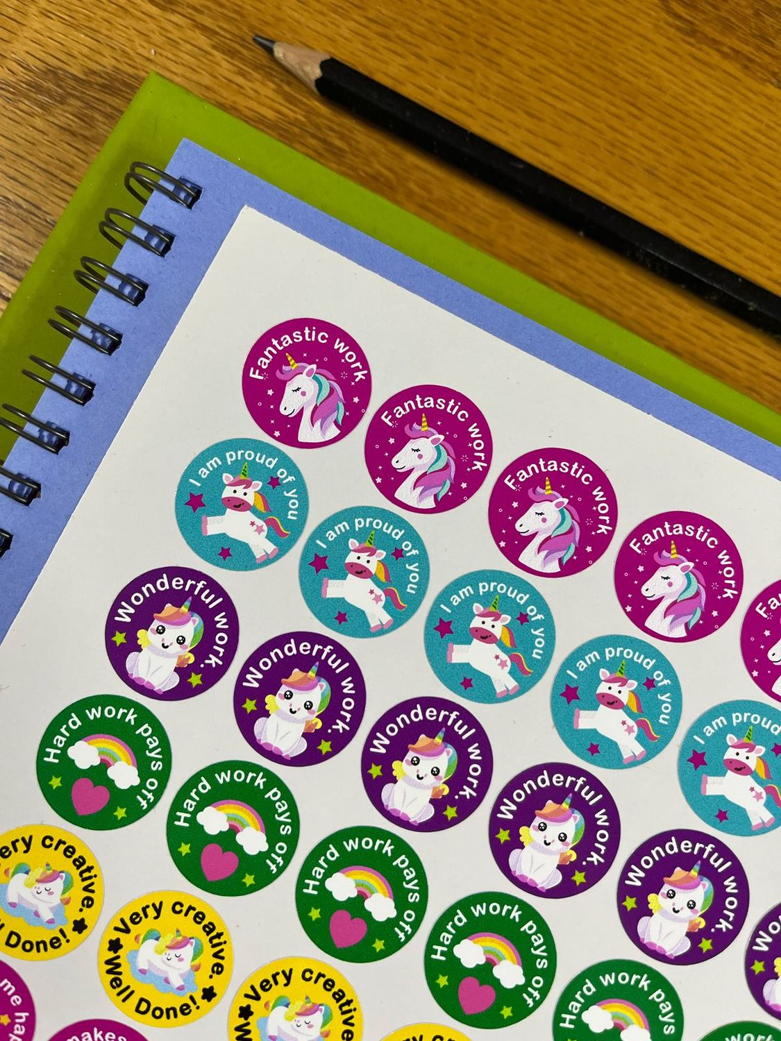 Sample Sale 140 - Unicorns theme - English