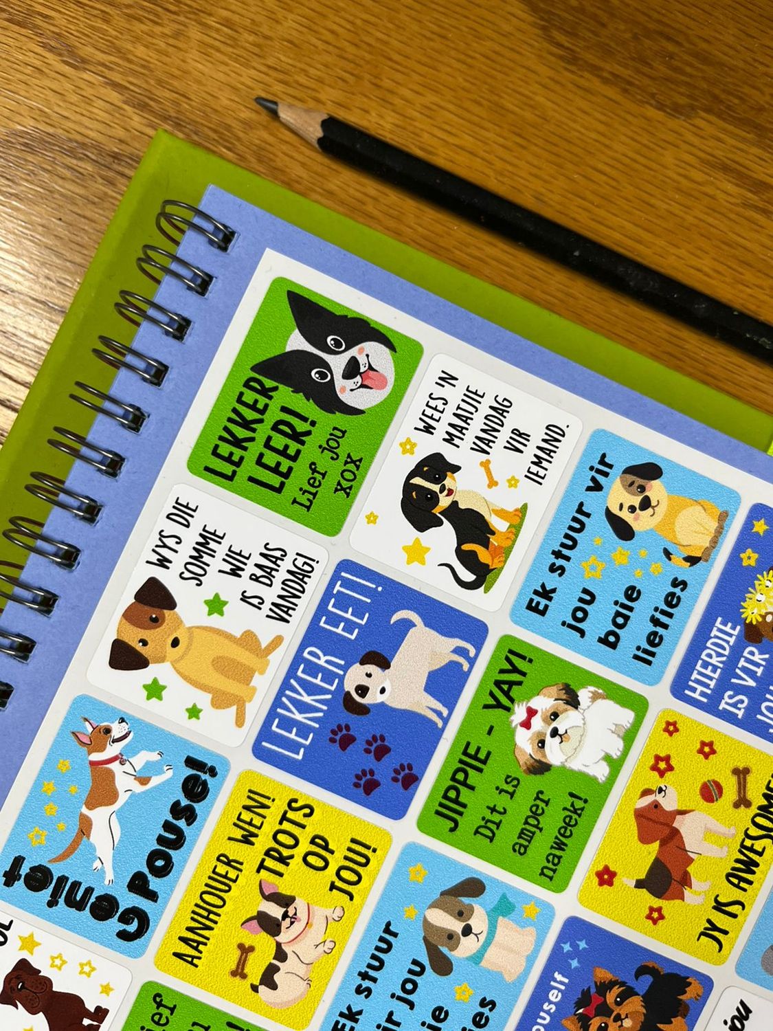 Puppy dog theme 2  Afrikaans Lunchbox Stickers