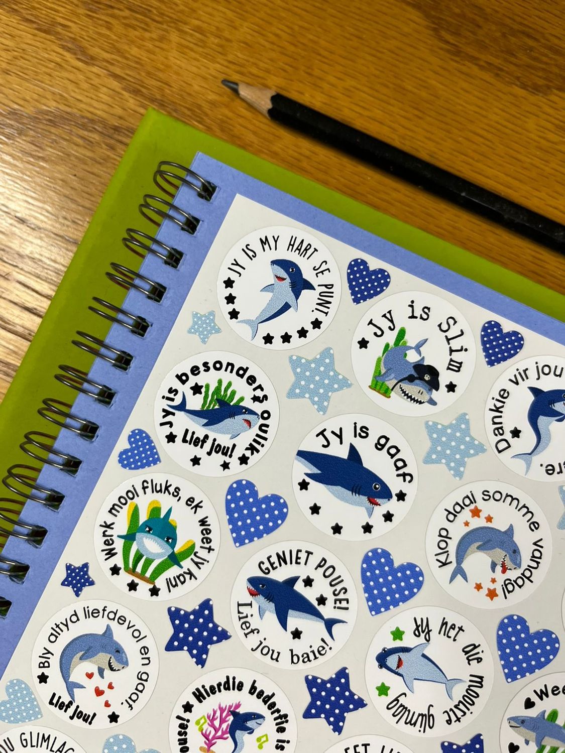 Shark theme 1  Afrikaans Lunchbox Stickers