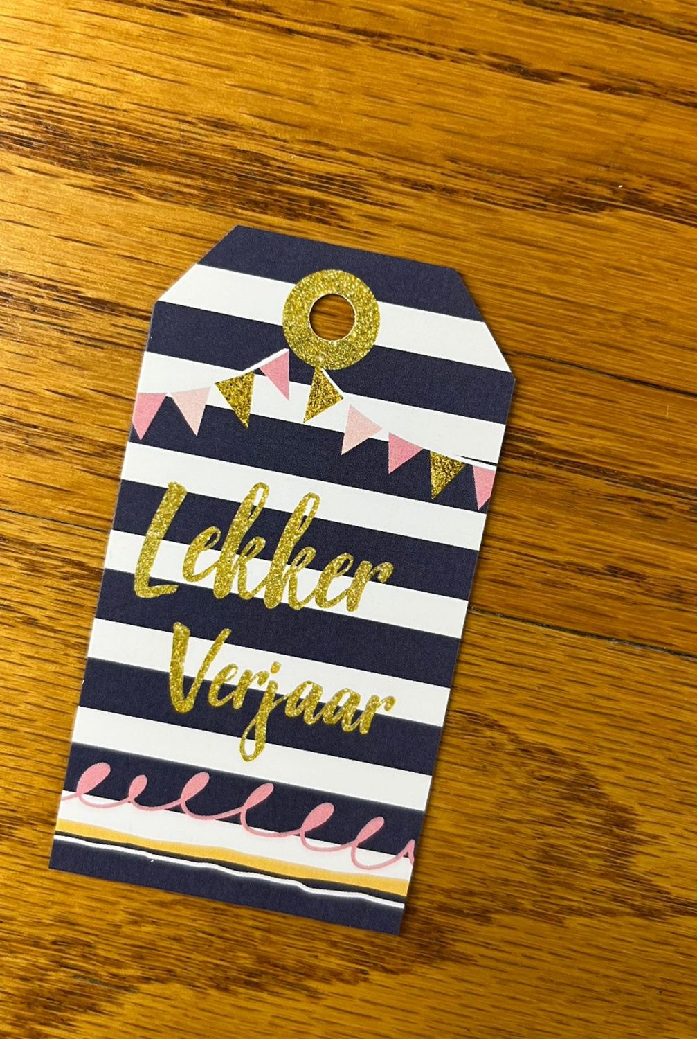 Navy Blue, White and Gold Theme 1 Birthday Gift tag in Afrikaans