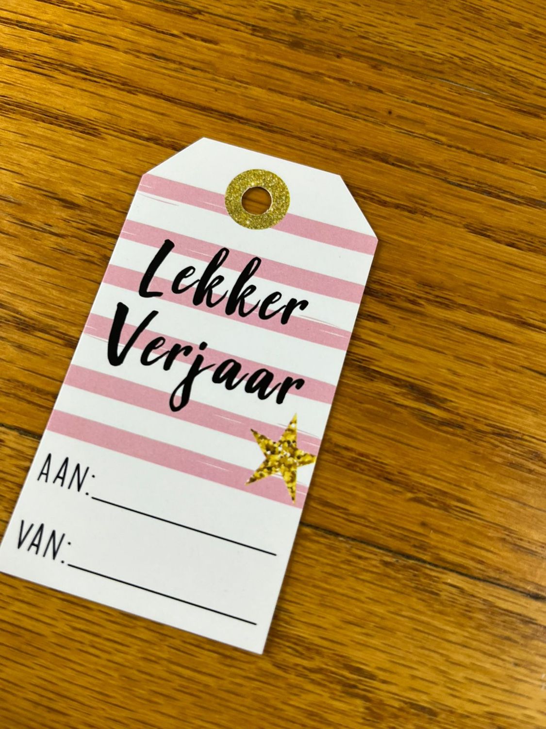 Pink, Black, White and Gold Theme 2 With stripes Birthday Gift tag in Afrikaans