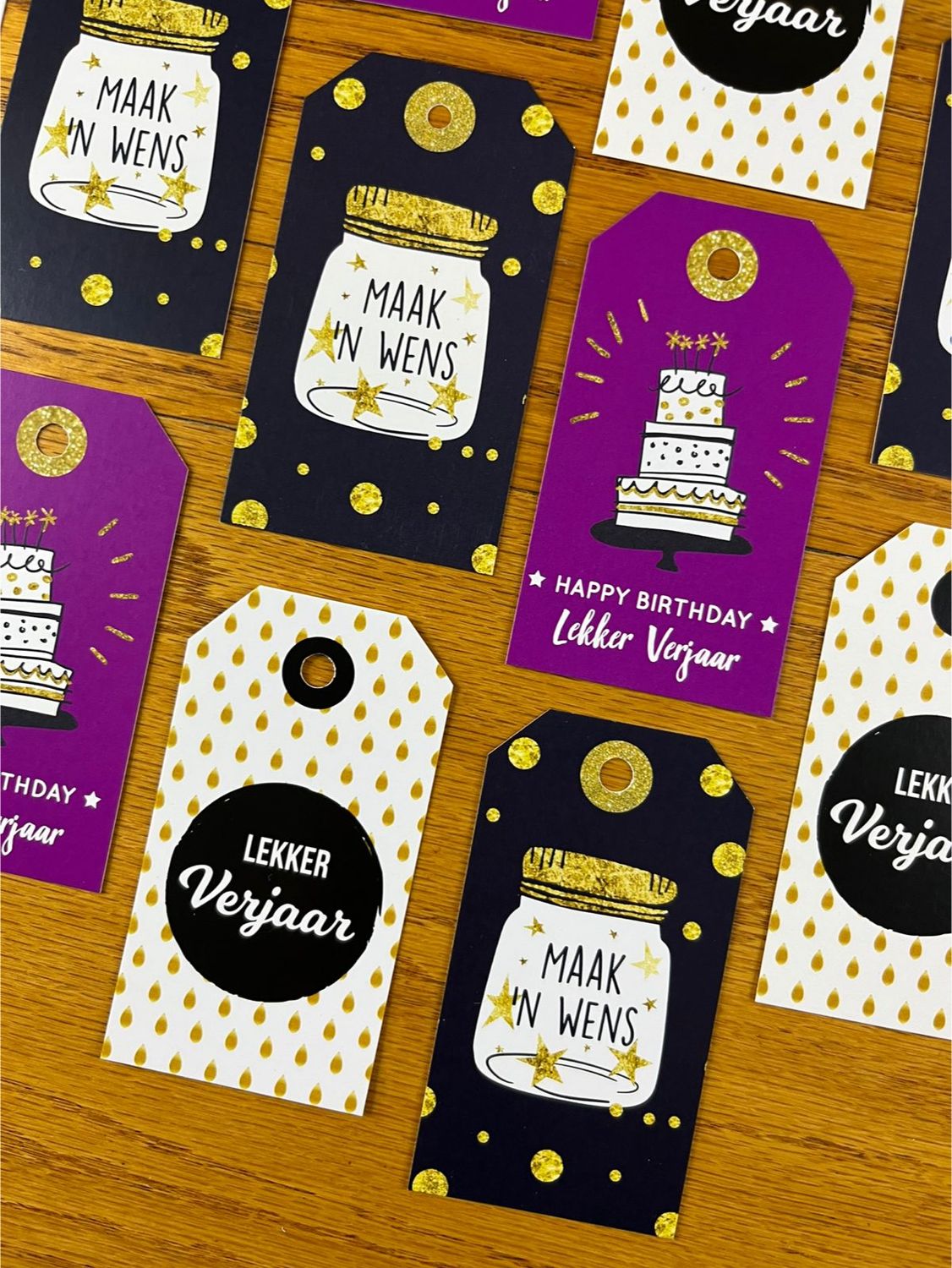 Purple Black White and Gold Theme 1 Birthday Gift tags in Afrikaans