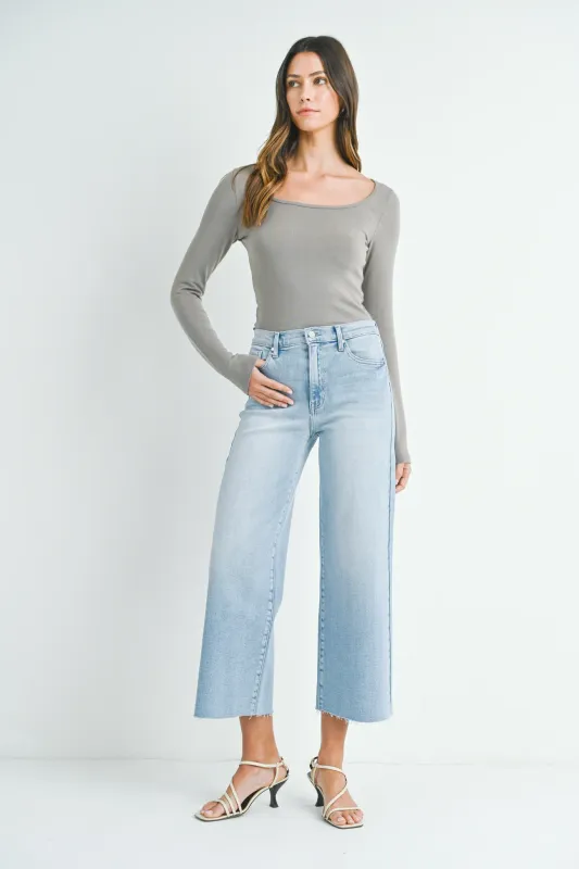 SCISSOR CUT WIDE LEG JEANS