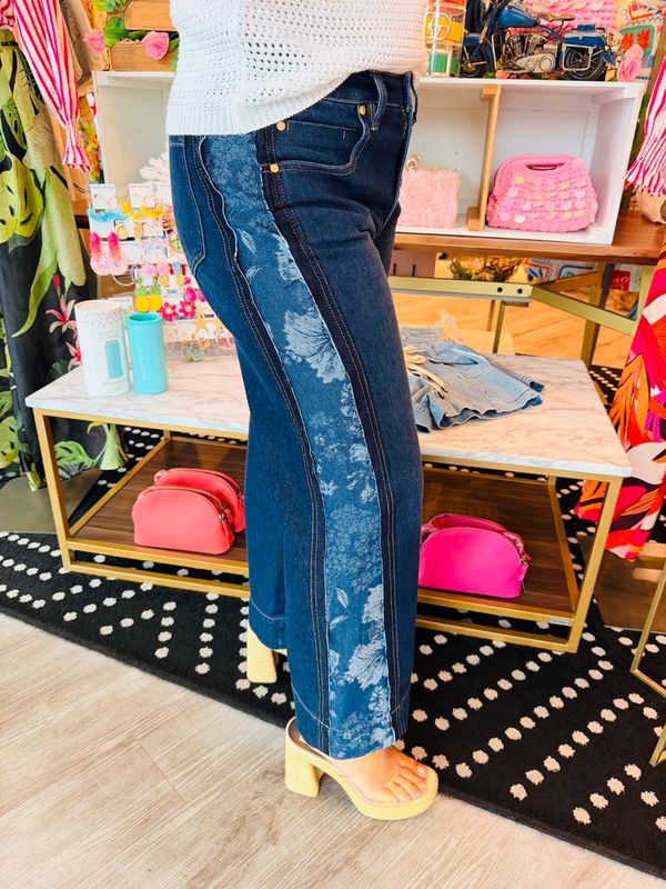 LIVERPOOL WIDE LEG W/FLORAL DETAIL JEANS