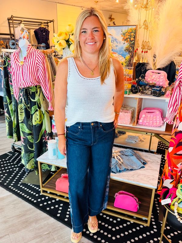 LIVERPOOL WIDE LEG W/FLORAL DETAIL JEANS