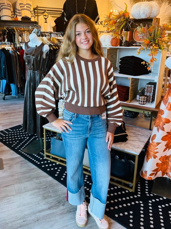 VERTICAL STRIP KNIT SWEATER