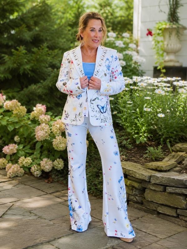 FLORAL &amp; BUTTERFLY BLAZER