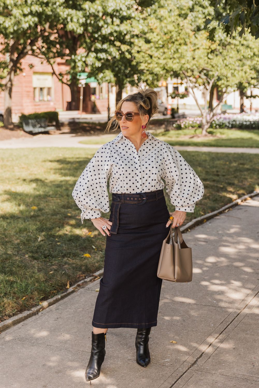 STATEMENT PUFF SLV BUTTON DOWN
