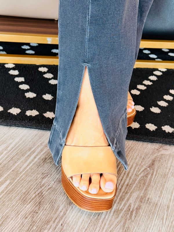 HR CLASSIC STRAIGHT JEANS