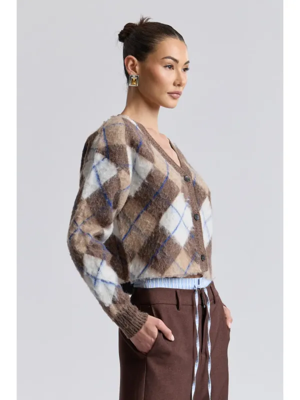AVEC BRUSHED ARGYLE JACQUARD CROPPED CARDIGAN