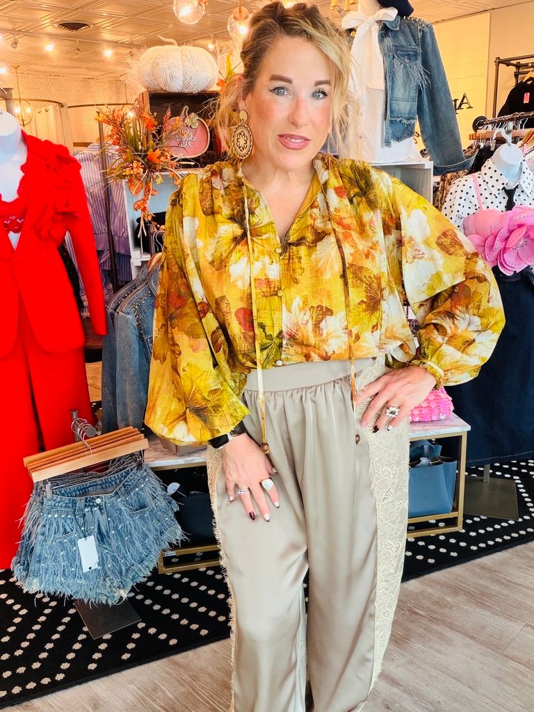 CIEBON BUTTON DOWN RUFFLE TOP