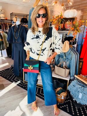 JEWELED BEE CROSSBODY