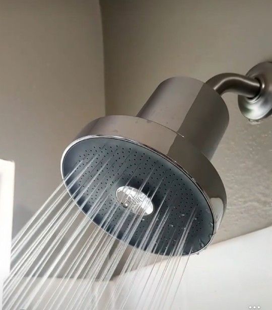 Jolie Modern Chrome Showerhead