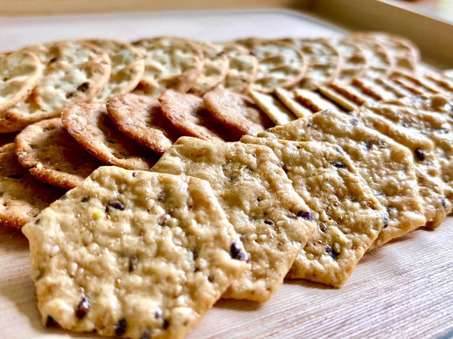 Extra Artisan Crackers