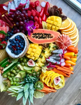 Grand Fruit Platter