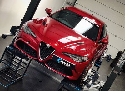 Giulia Quadrifoglio