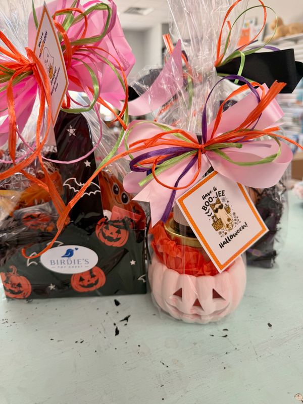 BOOjee Gift Basket