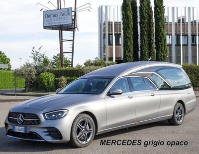 Mercedes grigio opaco Mercedes grigio opaco