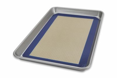 USA Pan Jelly Roll Pan &amp; Baking Mat Set