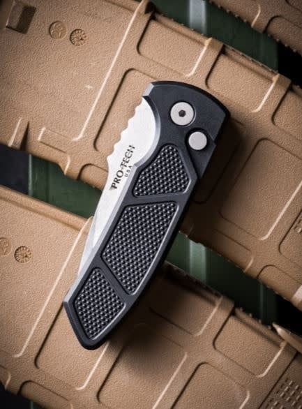 Pro-Tech SBR Auto Folder, Black Texture Al Handle, S35VN
