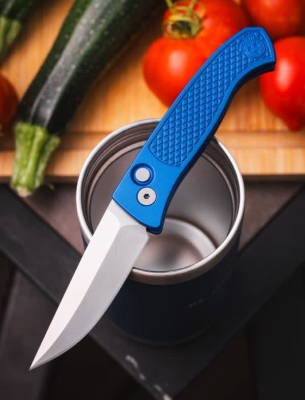 Protech Brend Auto Classic Blue Diamond Texture Al, Magnacut