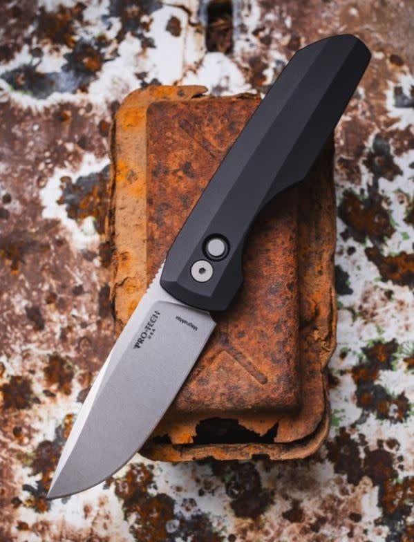 Protech, Vero Synapse 2 Black Al Handle, Magnamax Steel