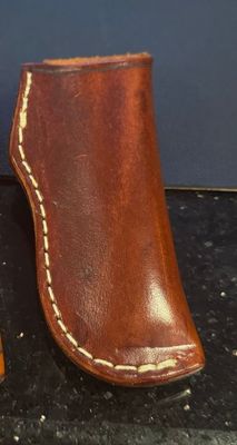 A&amp;M Leather, #21 Vertical Hunter Sheath Plain Dark Brown