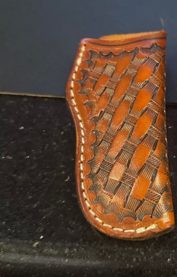 A&amp;M Leather, #21 Vertical Hunter Sheath Tooled Light Brown