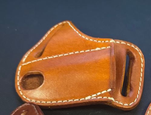 A&amp;M #26 Angled Trapper Sheath Plain Light Brown