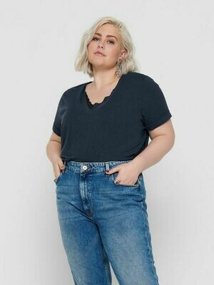 Lækker t-shirt med blonde i udskæringen fra Carmakoma. Lækker t-shirt med blonde i udskæringen fra Carmakoma.