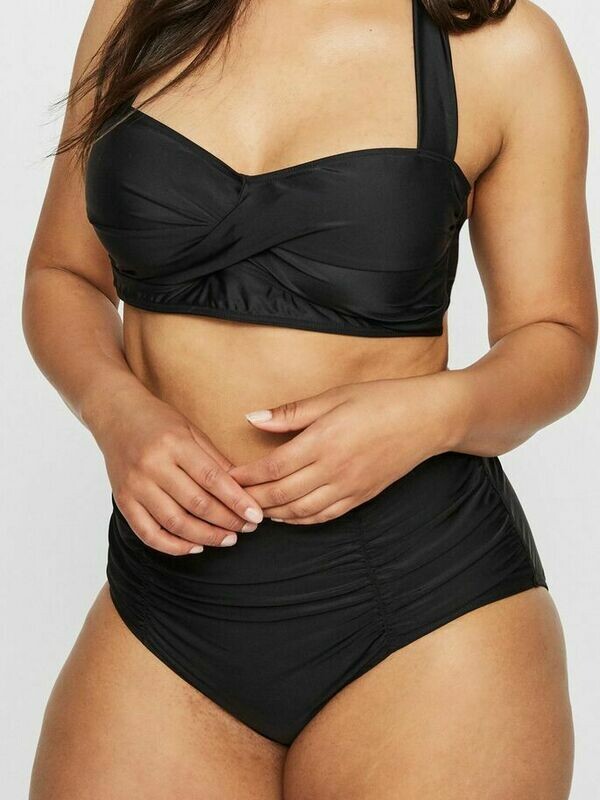 Bikini-top med halterneck fra Junarose Bikini-top med halterneck fra Junarose