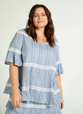 Feminin bluse fra Zay Feminin bluse fra Zay