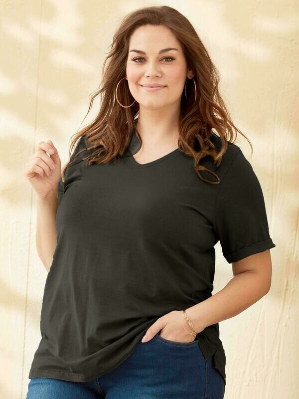Basis t-shirt med V-hals fra Zhenzi Basis t-shirt med V-hals fra Zhenzi