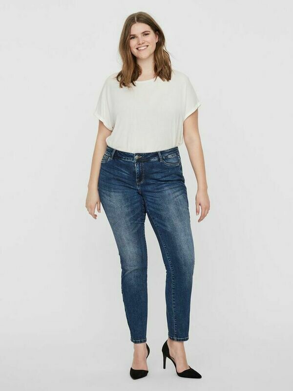Jeans med normal talje og smalle ben fra Junarose Jeans med normal talje og smalle ben fra Junarose