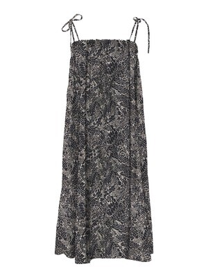 Let og luftig strandkjole fra Vero Moda Curve! Let og luftig strandkjole fra Vero Moda Curve!