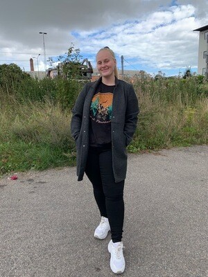 Jakke i lækker opkradset kvalitet fra Vero Moda Curve! Jakke i lækker opkradset kvalitet fra Vero Moda Curve!