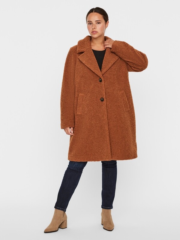 Cool teddyjakke fra Vero Moda Curve! Cool teddyjakke fra Vero Moda Curve!