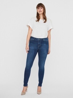 Stretchy shape-up jeans fra Junarose!