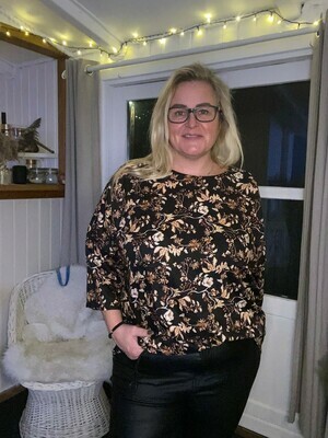 Smuk bluse med print fra DNY! Smuk bluse med print fra DNY!