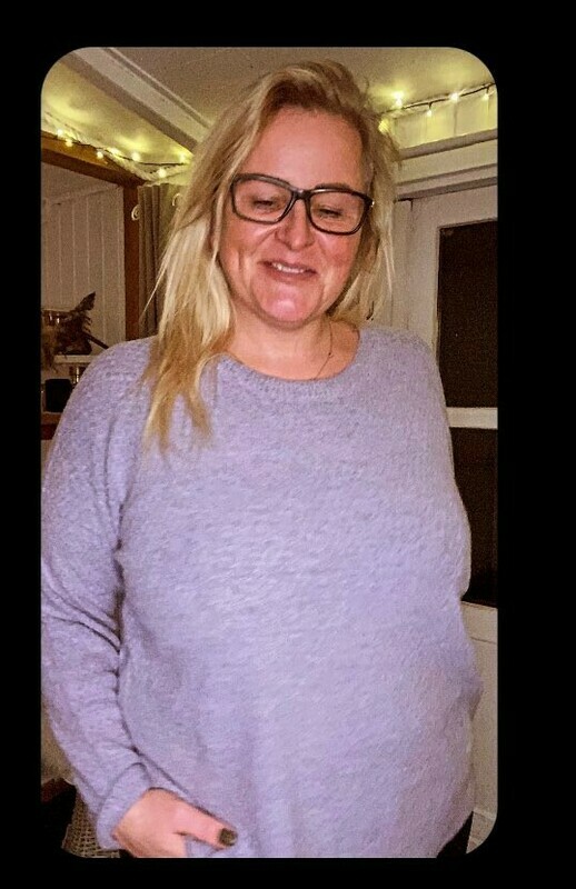 Strik i den smukkeste lilla farve fra Zoey Strik i den smukkeste lilla farve fra Zoey