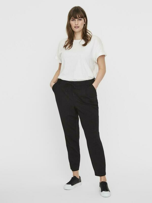 Bløde bukser fra Vero Moda Curve! Bløde bukser fra Vero Moda Curve!