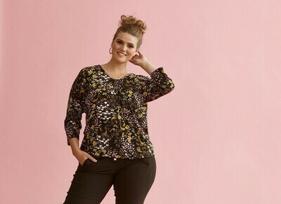 Bluse med elastikkant i viscose-jersey fra Zhenzi! Bluse med elastikkant i viscose-jersey fra Zhenzi!