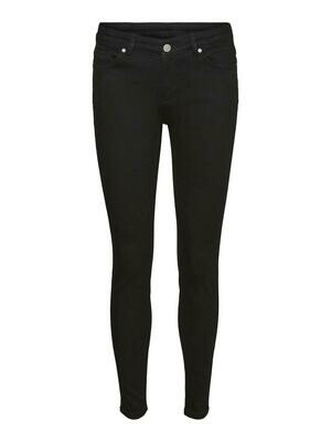 Jeans med mellemhøj talje og smalle ben fra Vero Moda. Jeans med mellemhøj talje og smalle ben fra Vero Moda.