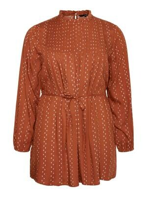 Fineste tunika fra Vero Moda Curve Fineste tunika fra Vero Moda Curve