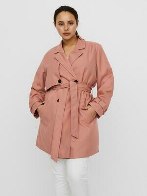 Megafin trenchcoat fra Vero Moda Curve! Megafin trenchcoat fra Vero Moda Curve!