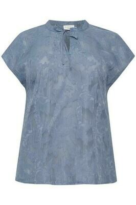 Sød bluse med bindebånd fra Kaffe Curve Sød bluse med bindebånd fra Kaffe Curve